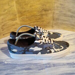 Vans Authentic Pop Camo Shoes Men size 10,5 / Woman size 12